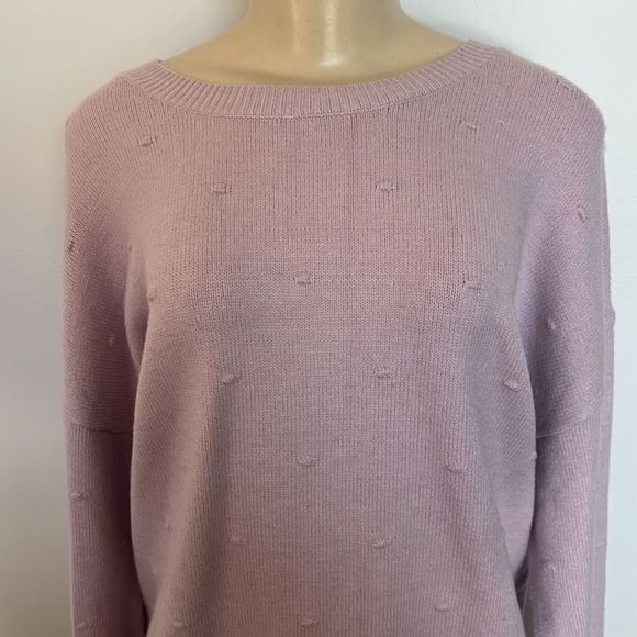 Kendall + Kylie Pink/Lilac Crewneck Sweater
XL, Textured - Picture 2 of 9